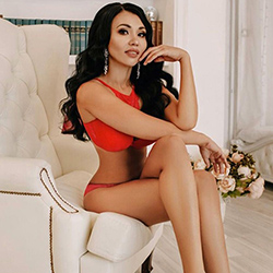Aika Diamond Escort Lady Frankfurt for bi, service couples make an appointment immediately via sex erotic ads