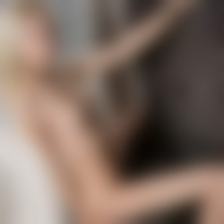 Resa Elite Escort Nutte Berlin für geilen Strippen mit Sextreffen kurzfristig buchen